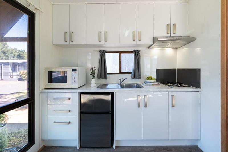Adelaide Caravan Park - Aspen Holiday Parks Zimmer foto