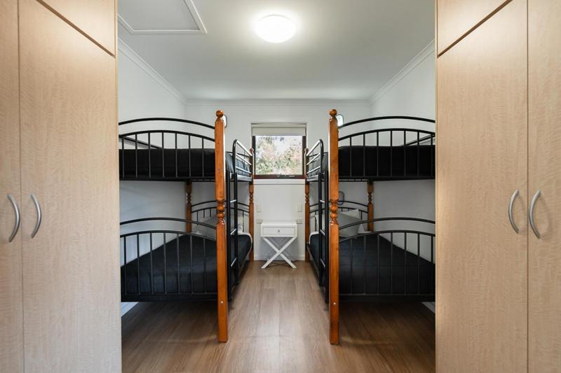 Adelaide Caravan Park - Aspen Holiday Parks Zimmer foto