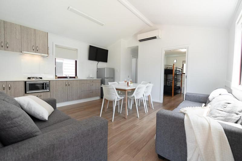 Adelaide Caravan Park - Aspen Holiday Parks Zimmer foto