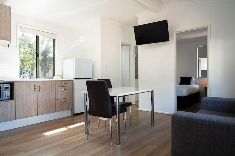 Adelaide Caravan Park - Aspen Holiday Parks Zimmer foto